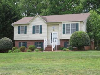 7696 Stonewell Ln, Tobaccoville, NC 27050-9795
