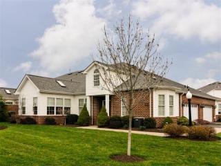 2904 Ambassador Ln, Valencia, PA 16059-1459