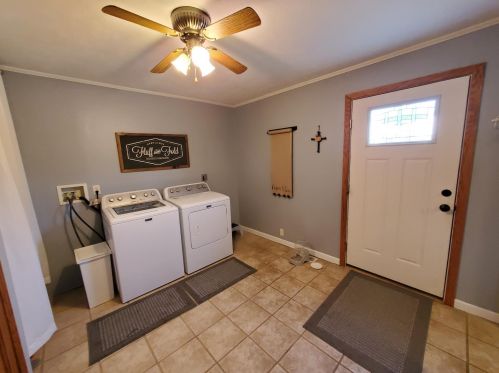 521 5th St, Pipestone MN  56164-2025 exterior