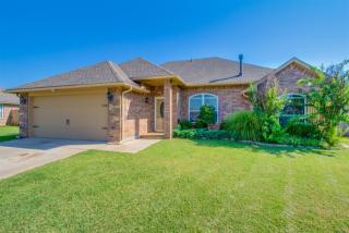 9812 33rd St, Yukon, OK 73099-3493