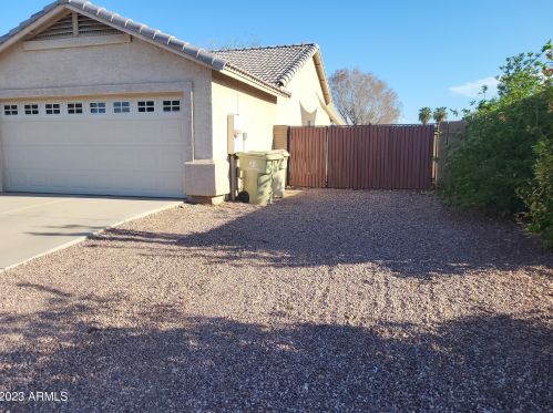 7579 Vermont Ave, Glendale, AZ 85303-5691