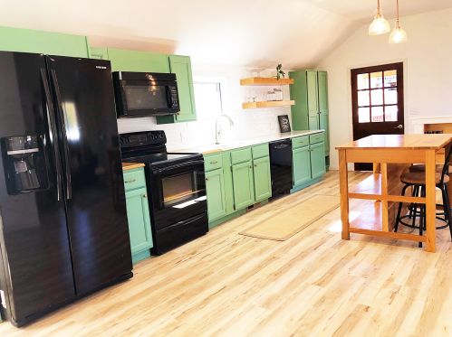 1010 Pine Ave, Yuba, WI 54634-4276