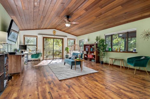 14696 Colfax Hwy, Grass Valley CA  95945-7912 exterior