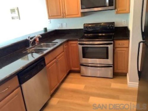 4626 Hartley St, San Diego, CA 92102-4725