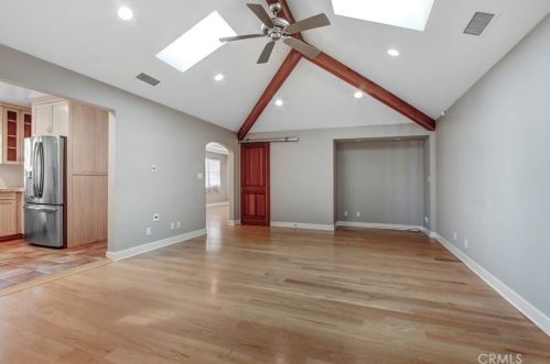 11805 Hartsook St, North Hollywood CA  91607-3215 exterior