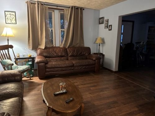 2244 Hardies Rd, Gibsonia, PA 15044-8300