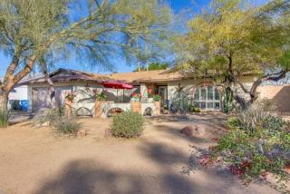 2502 Gelding Dr, Phoenix, AZ 85023-5947