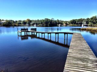 232 White St, Niceville FL  32578-2988 exterior
