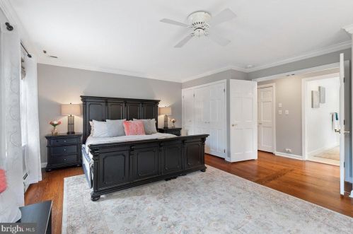 213 Constitution Dr, Princeton NJ  08540-6711 exterior