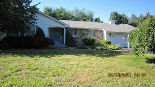 161 Carriage Dr, Manchester, CT 06040-6649