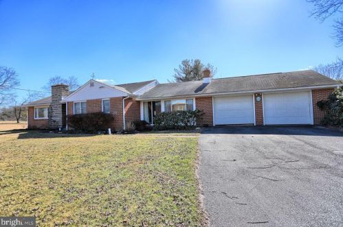 7015 Spring Rd, Shermansdale, PA 17090-8121