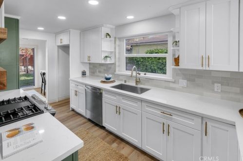 3936 Gaviota Ave, Long Beach CA  90807-3740 exterior