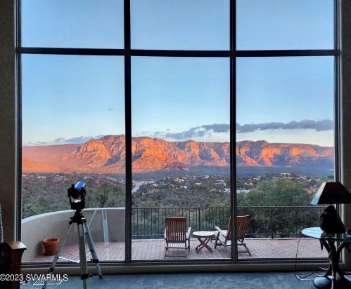 215 Calle Francesca, Sedona AZ 86336-4761 exterior