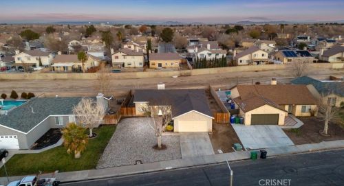 43752 Tranquility Ct, Lancaster, CA 93535-6118