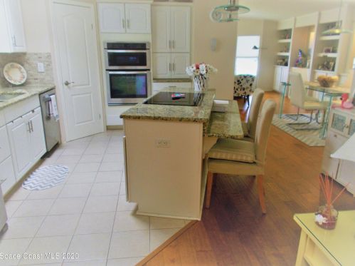 434 Loquat Dr, Sebastian, FL 32976-6834