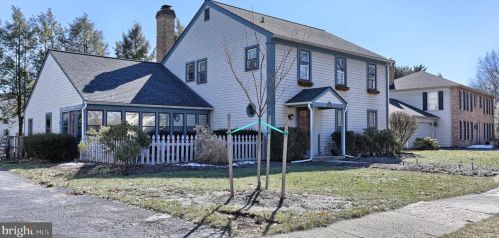 214 Berkeley Dr, Navy Sup Dpt, PA 17050-2301
