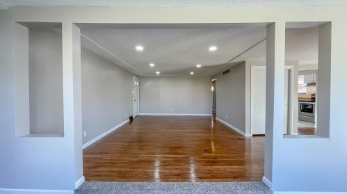 137 Roger Ln, Florence KY  41042-2336 exterior