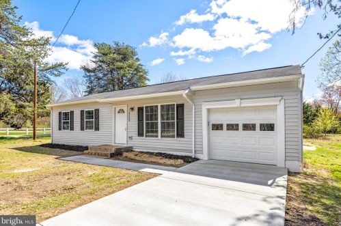 9005 Smiths Bend Rd, Fredericksburg, VA 22407-9306