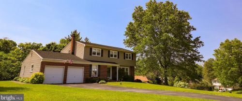 852 Mourning Dove Rd, Norristown, PA 19403-1819