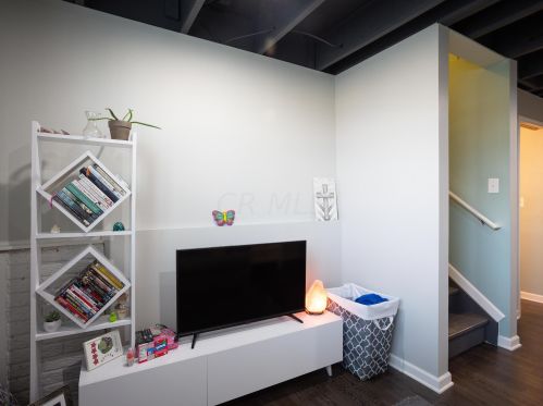 110 Hummock Dr, Pataskala OH  43062-7911 exterior