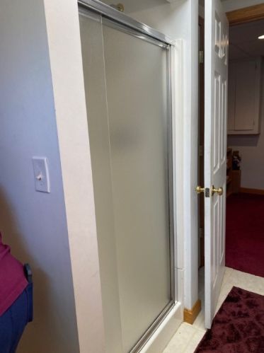 2027 Parkdale Ave, Hermitage, PA 16148-2229