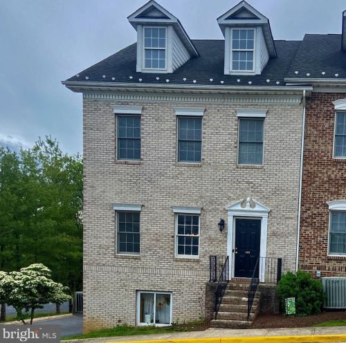 113 Church St, Woodstock, VA 22664-1718