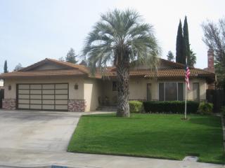 960 Gary St, Turlock CA  95382-0415 exterior