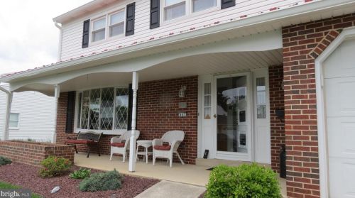 607 Cocklin St, Navy Sup Dpt, PA 17055-6615