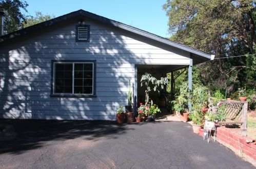 10552 Oak St, Grass Valley CA  95945-6011 exterior