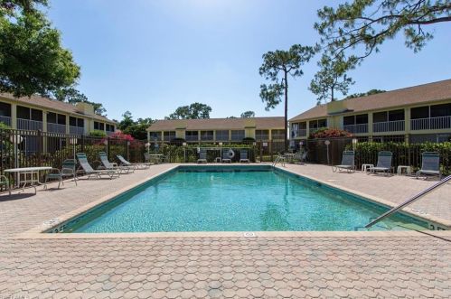 2752 Kings Lake Blvd, Naples FL  34112-5414 exterior