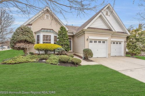 1 Shoal Rd, Jackson Twp, NJ 08527-4025