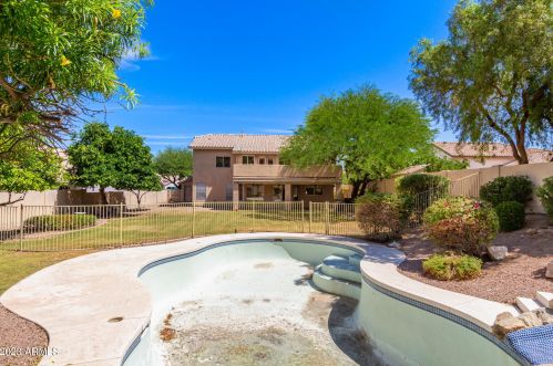 5821 Cielo Grande, Glendale AZ 85310-3511 exterior