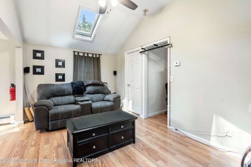 24 Homestead Dr, Bricktown NJ  08723-7445 exterior