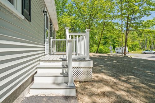 429 Main St, Danville NH  03819-3135 exterior