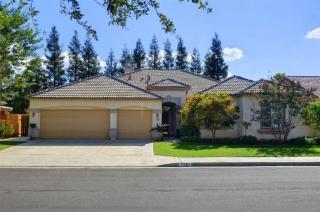 2695 Ryan Ln, Fresno, CA 93720-4455