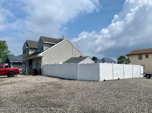 1095 Bayview Ave, Berkeley Township, NJ 08721-3130