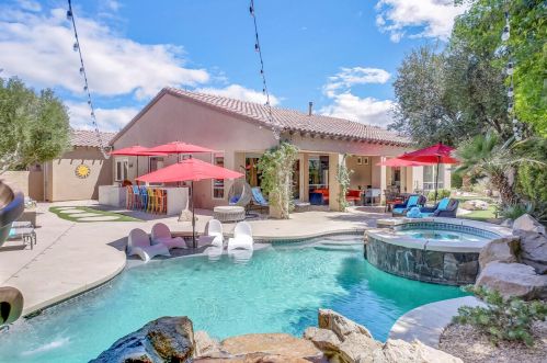 81075 Falling Leaf Ct, Indio CA  92201-8482 exterior