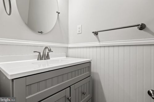 11 Garland Ln, Willingboro NJ  08046-3012 exterior