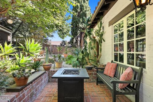 2919 Lake Ave, Altadena CA  91001-1621 exterior