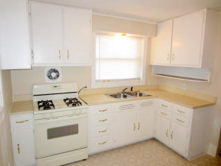 1302 Meade St, South Bend IN  46628-2833 exterior