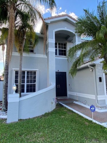 17444 31st Ct, Hollywood FL  33029-5588 exterior