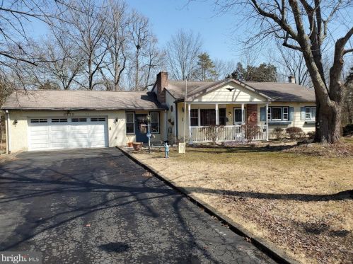 103 Colonial Dr, Perkiomenville, PA 18074-9773
