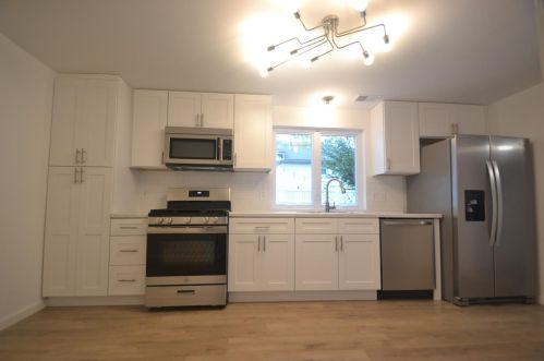 353 Morgan Blvd, Valpo IN  46383-5881 exterior