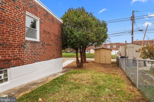 8522 Castor Ave, Philadelphia PA  19152-1208 exterior