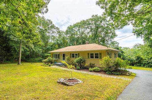 43 Plants Dam Rd, East Lyme, CT 06333-1428