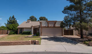 6719 71st Dr, Glendale, AZ 85303-3518