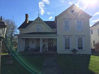 252 Boone Ave, Winchester, KY 40391-1808