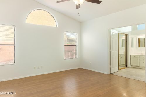 652 Sandstone St, Gilbert AZ 85295-7151 exterior