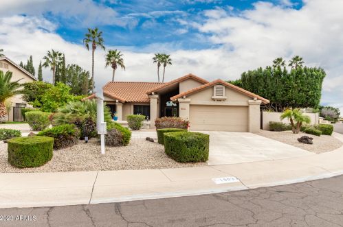 19033 73rd Dr, Glendale AZ  85308-5868 exterior