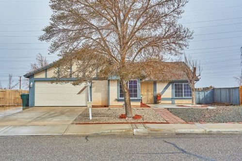 13051 Snowview Rd, Victorville, CA 92392-6706